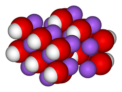 Structure spatiale du réseau cristallin de l'hydroxyde de sodium.